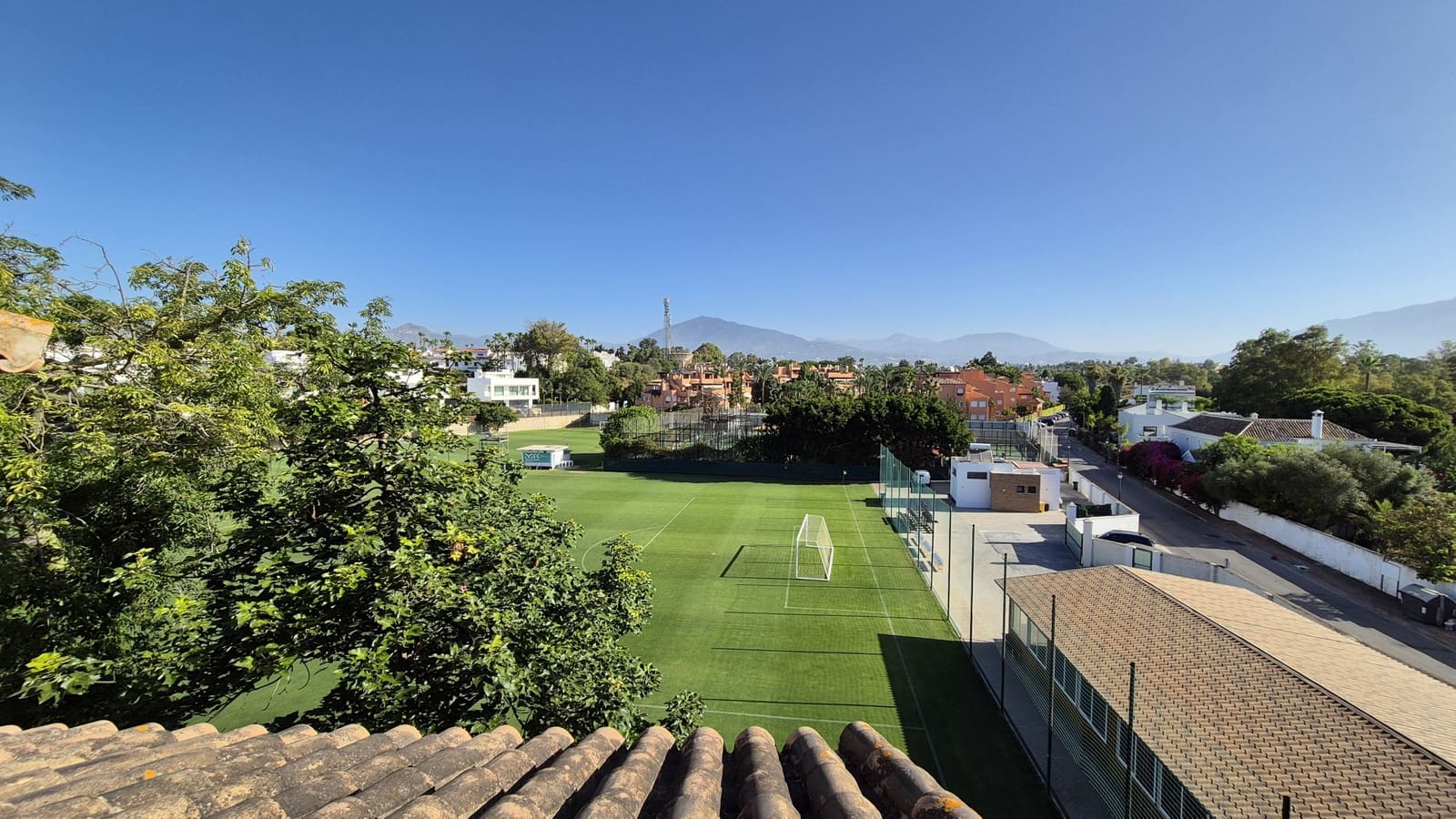 3 slaapkamer Penthouse te koop in Atalaya-Isdabe met zwembad garage - € 1.550.000 (Ref: 9956360)