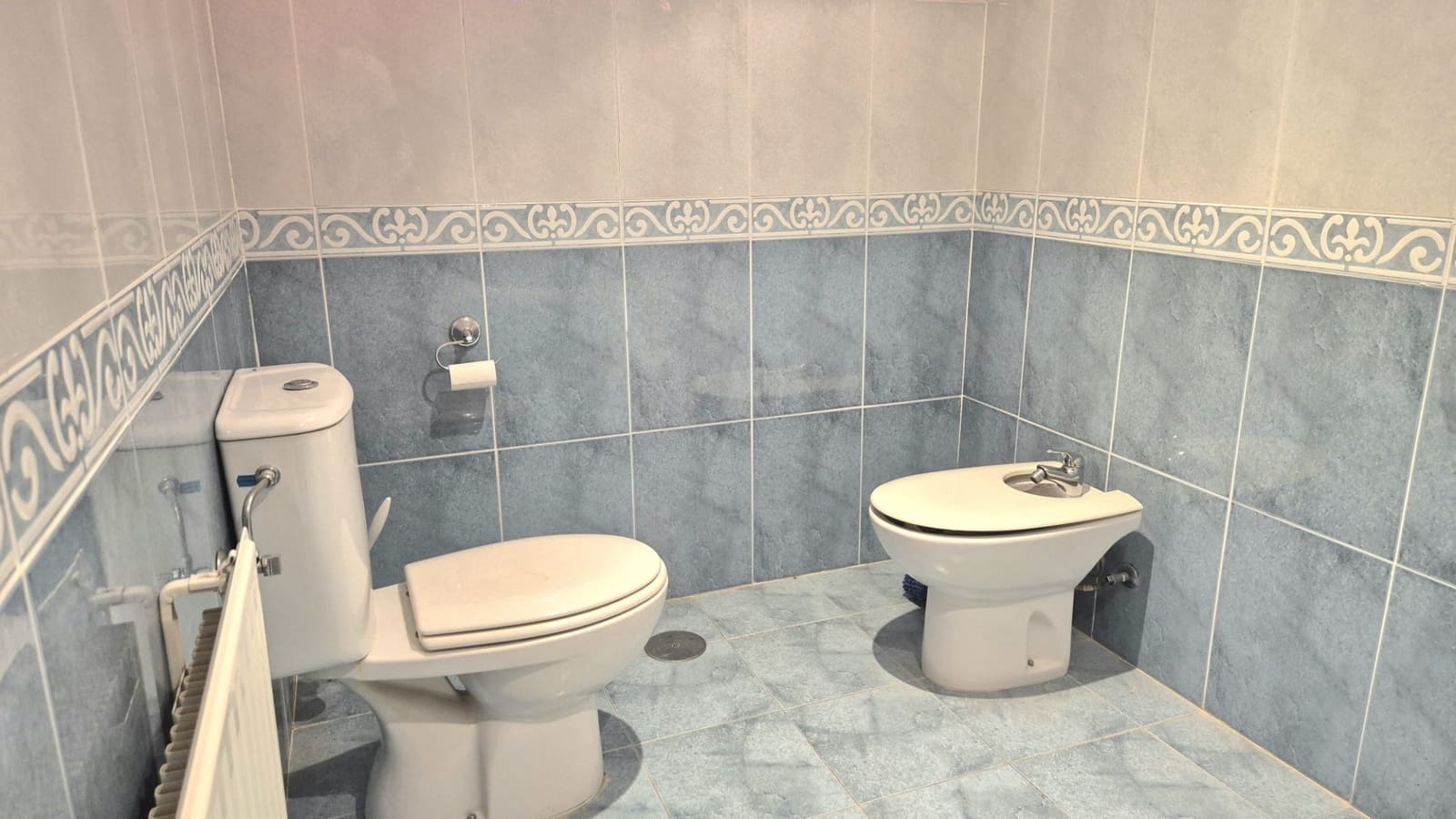 2 soverom Leilighet til salgs i Guadalmina med svømmebasseng garasje - € 425 000 (Ref: 9983940)