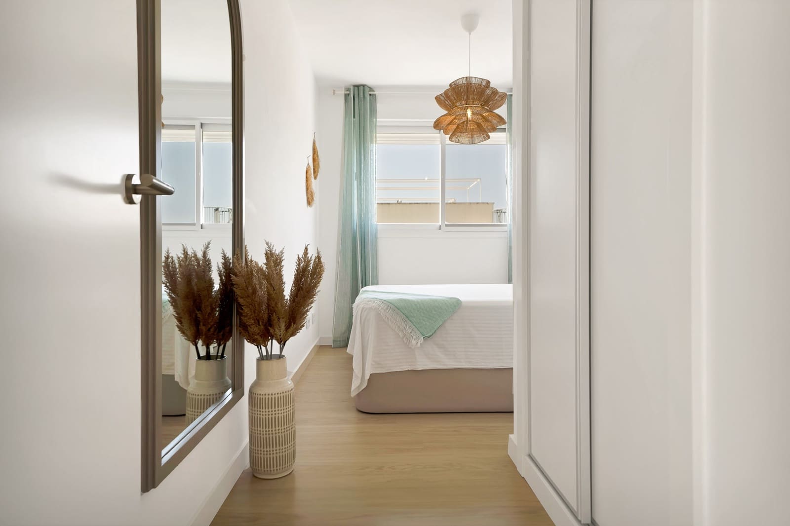 Ático de 3 habitaciones en Estepona en venta con piscina garaje - 649.000 € (Ref: 9996250)