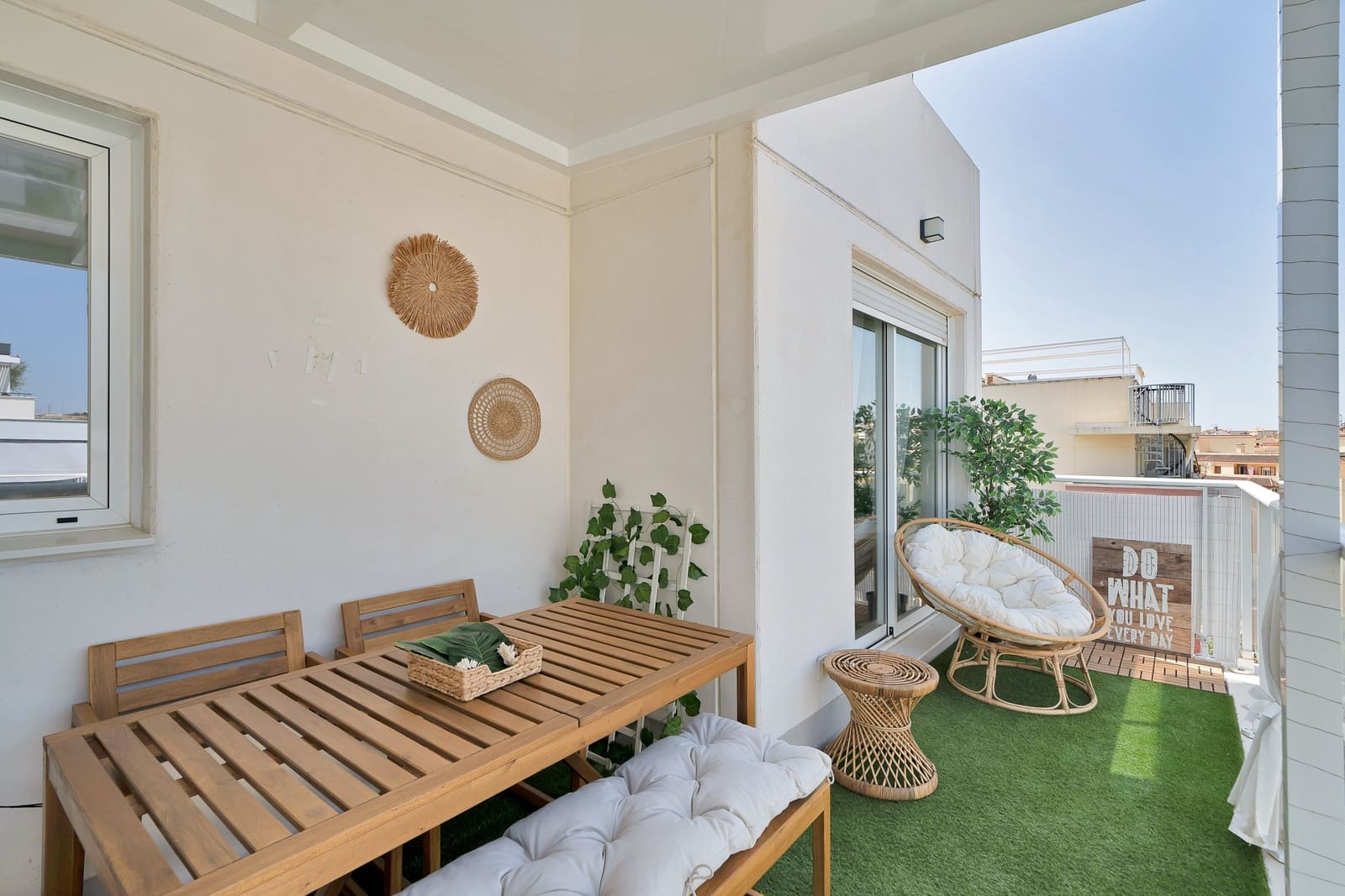 Ático de 3 habitaciones en Estepona en venta con piscina garaje - 649.000 € (Ref: 9996250)