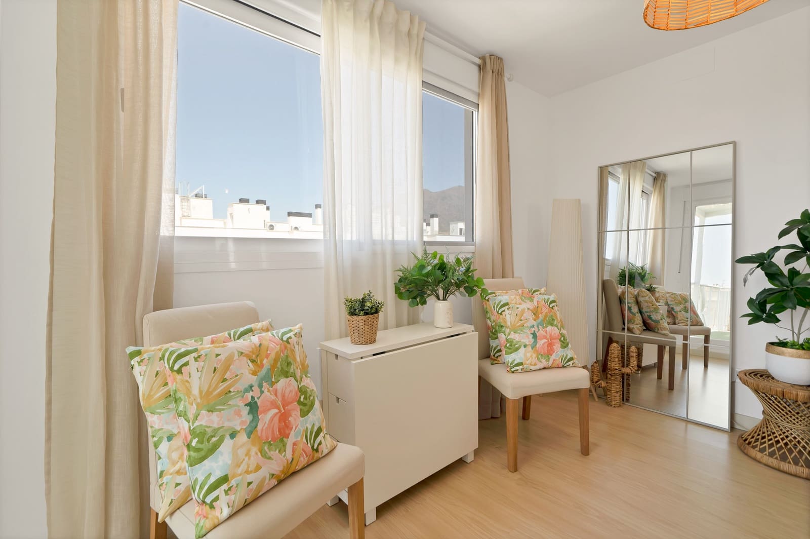 Ático de 3 habitaciones en Estepona en venta con piscina garaje - 649.000 € (Ref: 9996250)