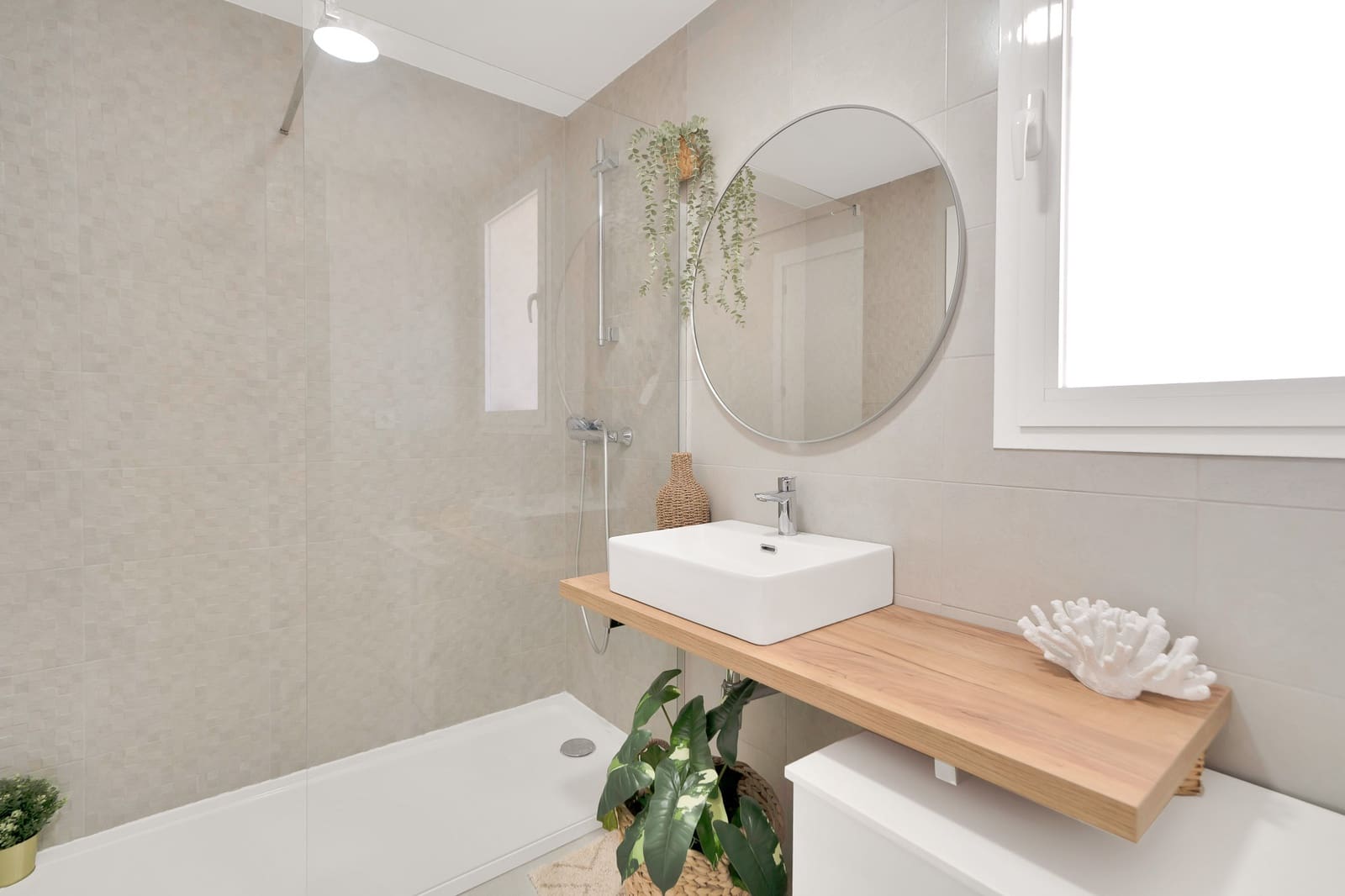 Ático de 3 habitaciones en Estepona en venta con piscina garaje - 649.000 € (Ref: 9996250)