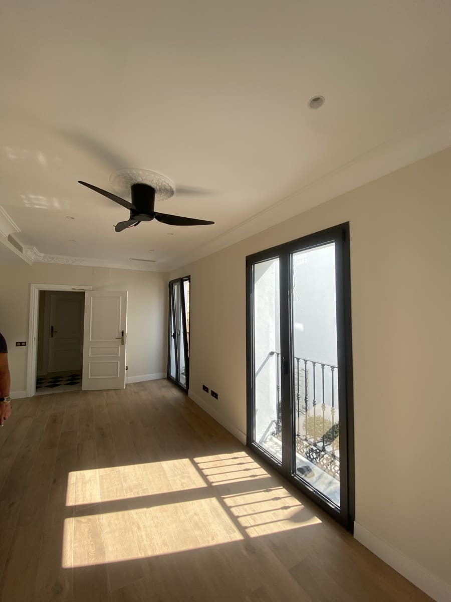 9 sovrum Hotell till salu i Estepona med garage - 4 305 000 € (Ref: 9997908)