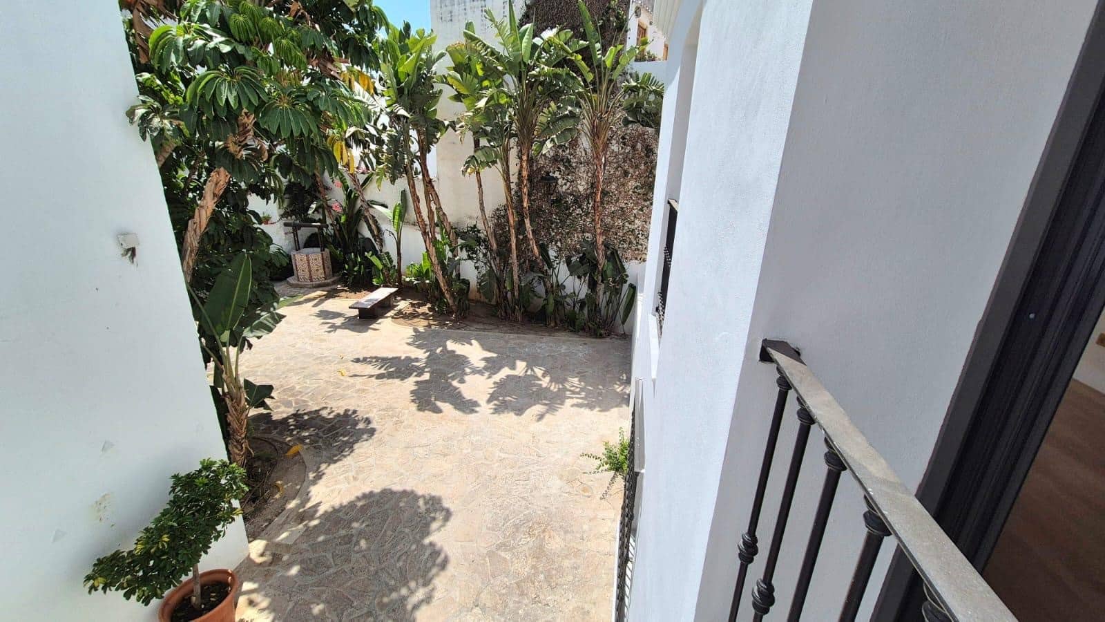 9 sovrum Hotell till salu i Estepona med garage - 4 305 000 € (Ref: 9997908)