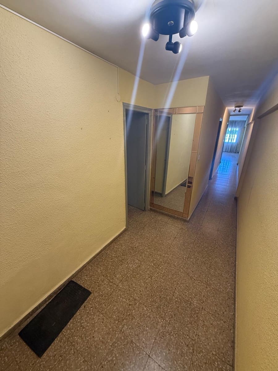 4 sovrum Lägenhet till salu i Valencia stad - 155 000 € (Ref: 9428008)