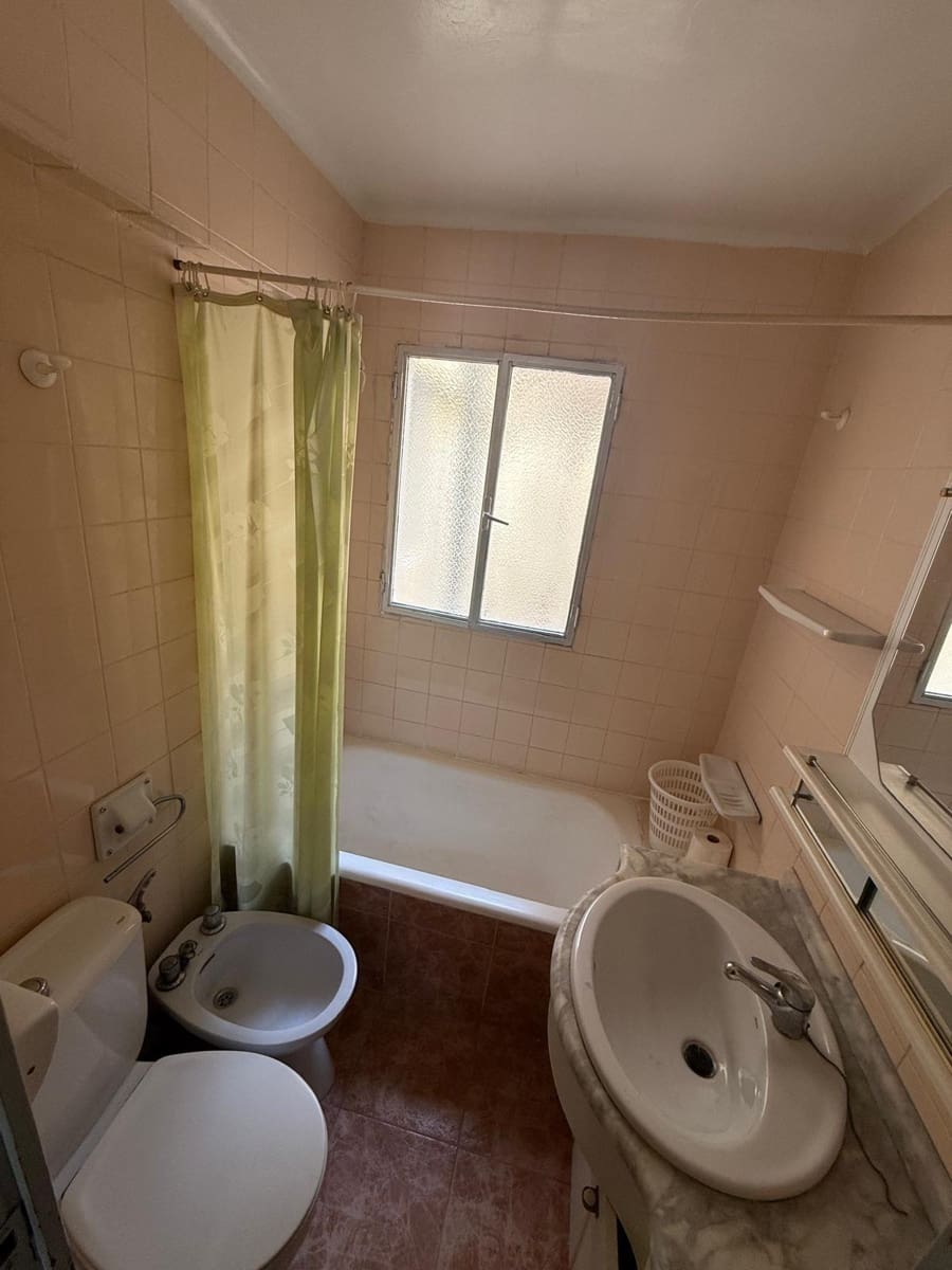 4 sovrum Lägenhet till salu i Valencia stad - 155 000 € (Ref: 9428008)