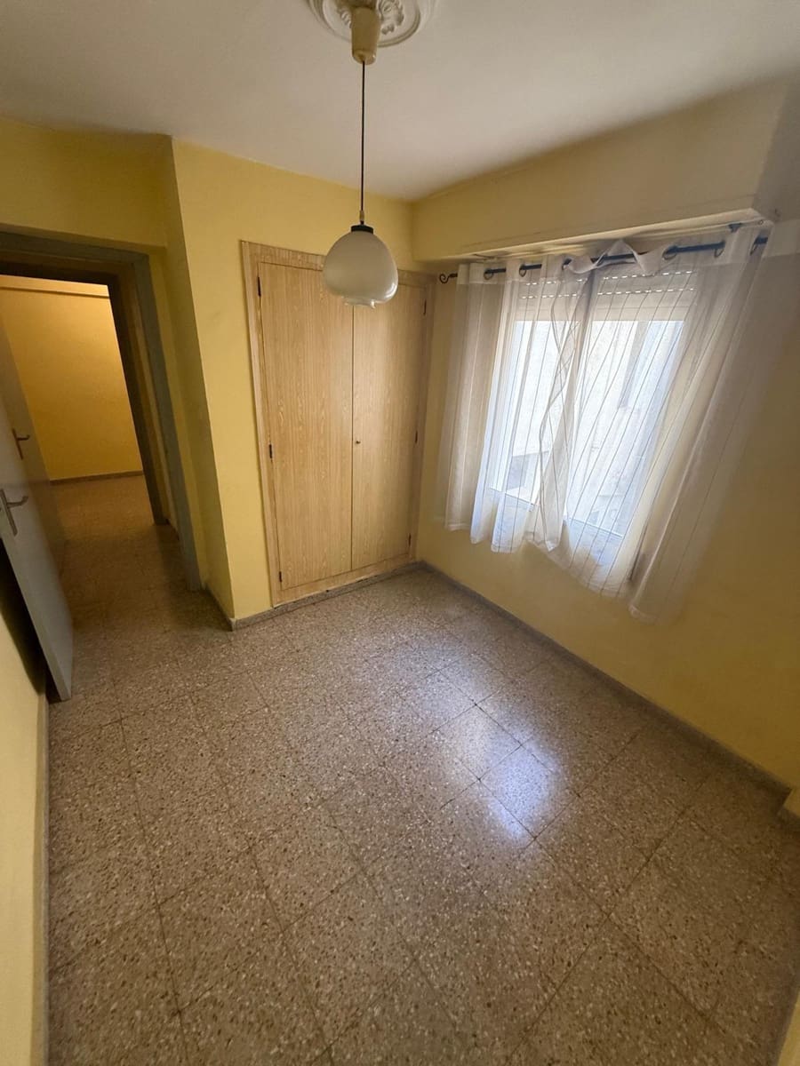 4 sovrum Lägenhet till salu i Valencia stad - 155 000 € (Ref: 9428008)