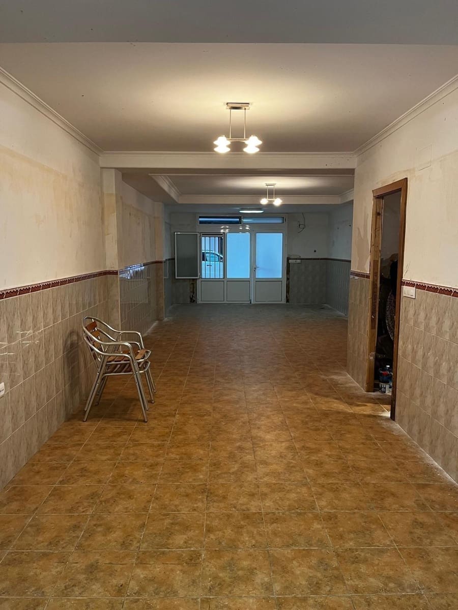 1 bedroom Commercial for sale in Catarroja - € 84,900 (Ref: 9428010)