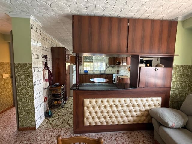 5 quarto Moradia para venda em Montserrat com piscina - 285 000 € (Ref: 9428012)