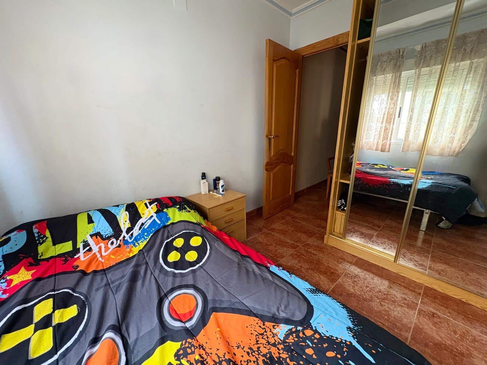 4 slaapkamer Flat te koop in Yatova - € 98.000 (Ref: 9428015)