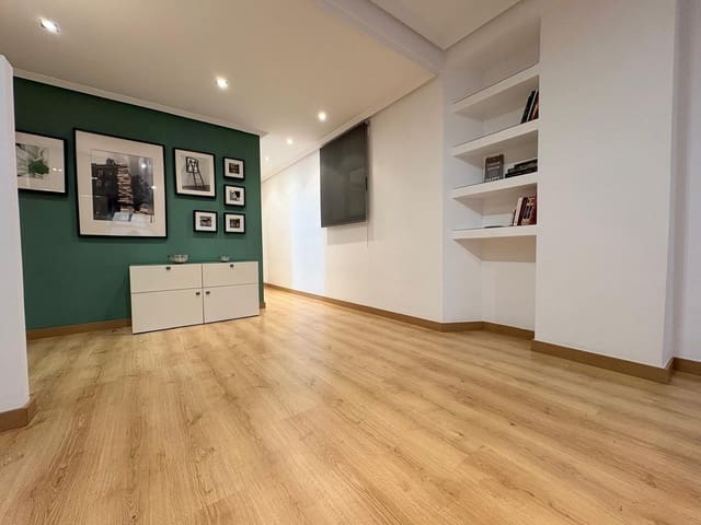 2 slaapkamer Flat te huur in Albal - € 925 (Ref: 9428018)