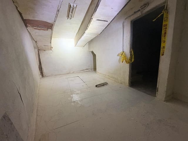 Garage for sale in Benetússer - € 8,900 (Ref: 9428019)