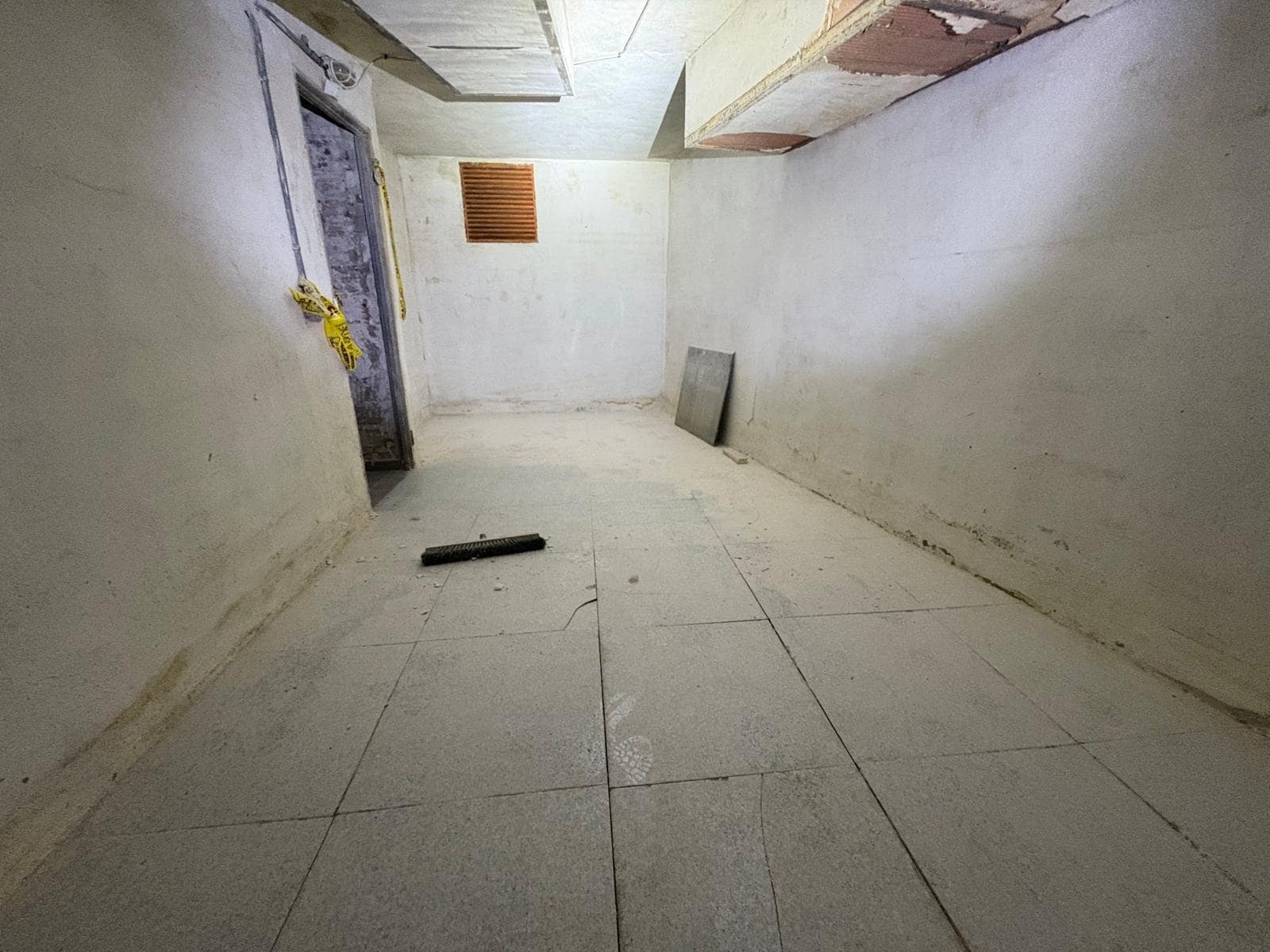 Garage for sale in Benetusser - € 8,900 (Ref: 9428019)