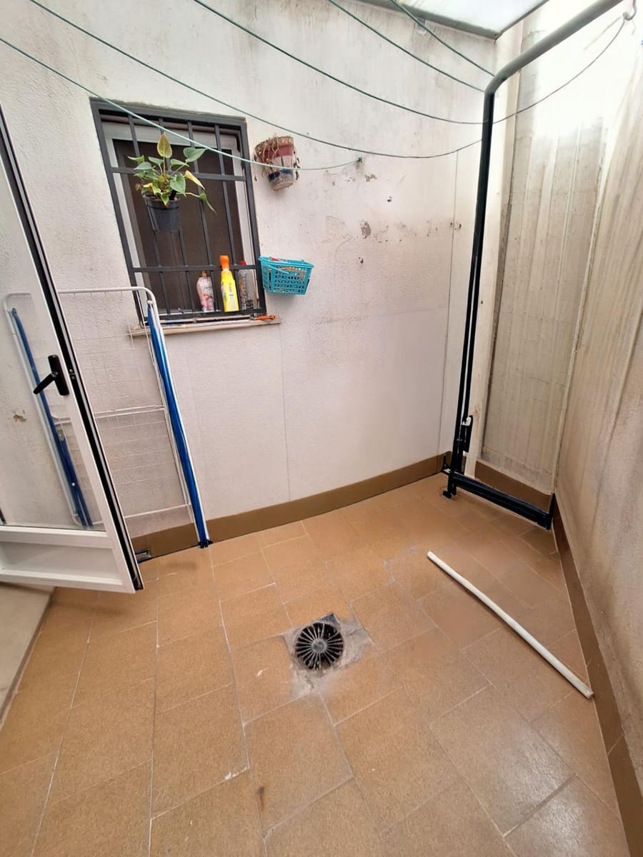 Piso de 3 habitaciones en Alfafar en venta - 230.000 € (Ref: 9428021)