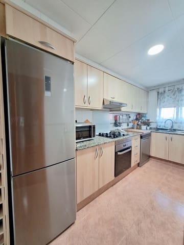 Piso de 3 habitaciones en Alfafar en venta - 230.000 € (Ref: 9428021)