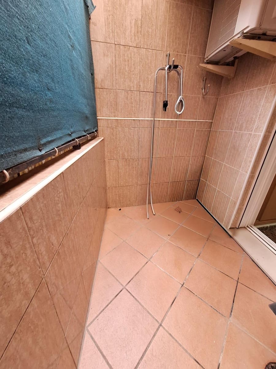 Piso de 3 habitaciones en Alfafar en venta - 230.000 € (Ref: 9428021)