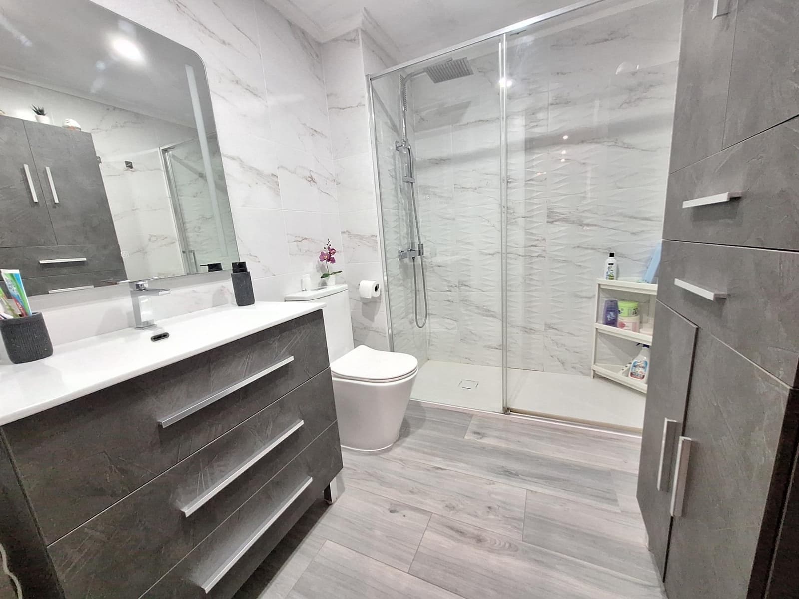 Piso de 3 habitaciones en Alfafar en venta - 230.000 € (Ref: 9428021)