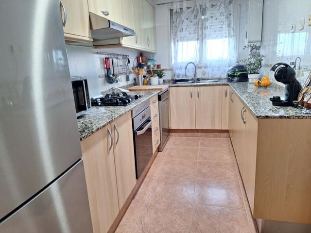 Piso de 3 habitaciones en Alfafar en venta - 230.000 € (Ref: 9428021)