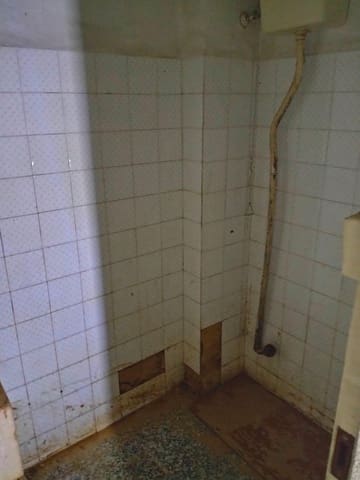 Commercieel te koop in Alfafar - € 75.000 (Ref: 9428024)