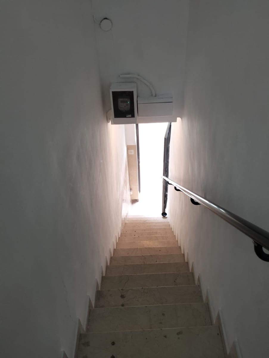 Piso de 4 habitaciones en Alfafar en venta - 160.000 € (Ref: 9428028)