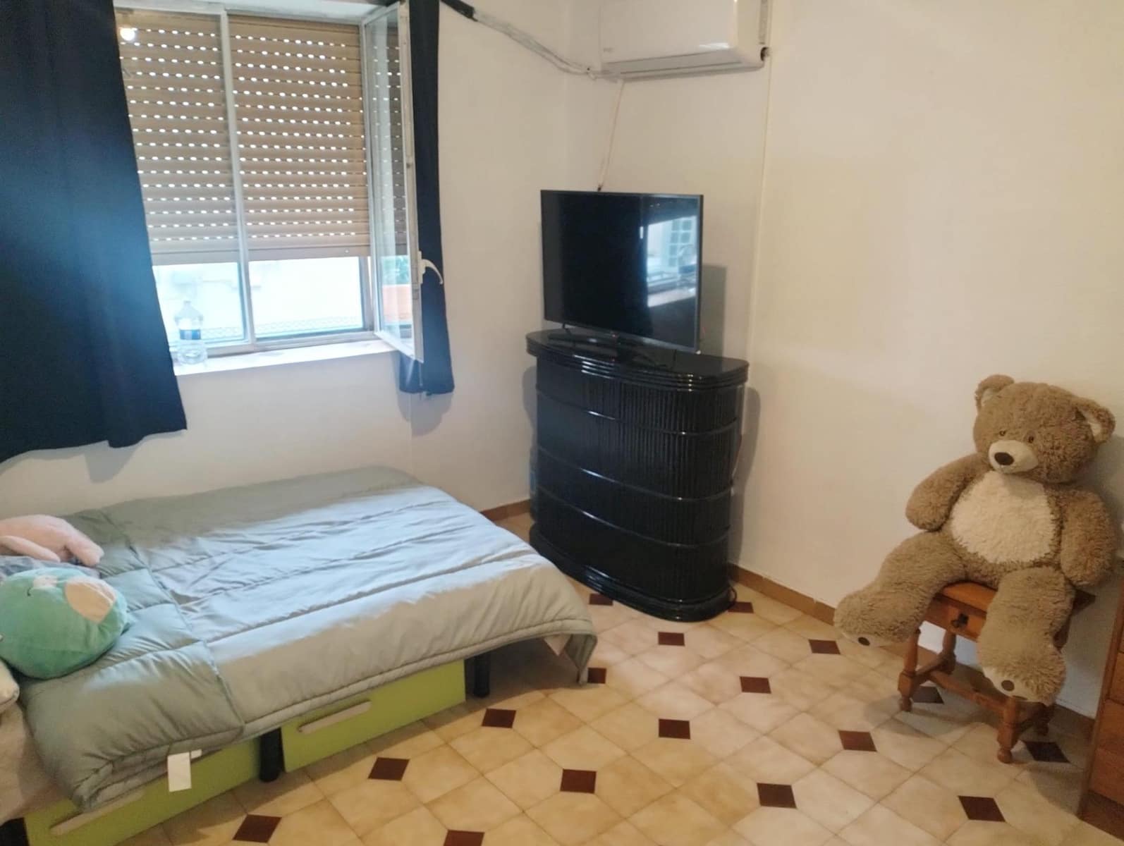 Piso de 4 habitaciones en Alfafar en venta - 160.000 € (Ref: 9428028)