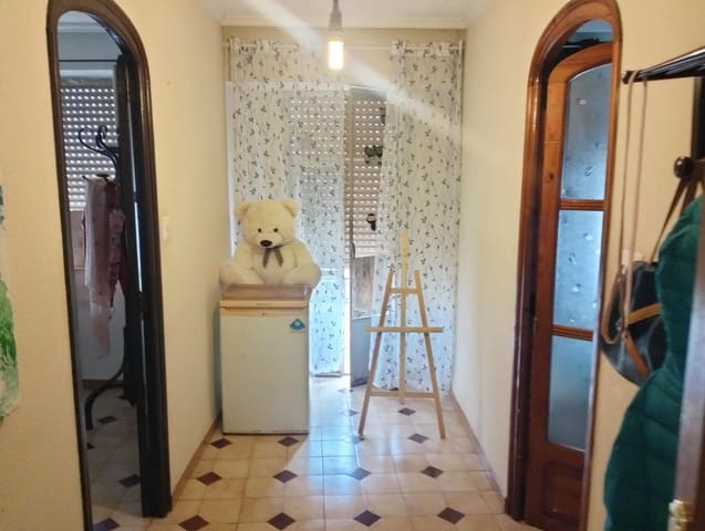 Piso de 4 habitaciones en Alfafar en venta - 160.000 € (Ref: 9428028)