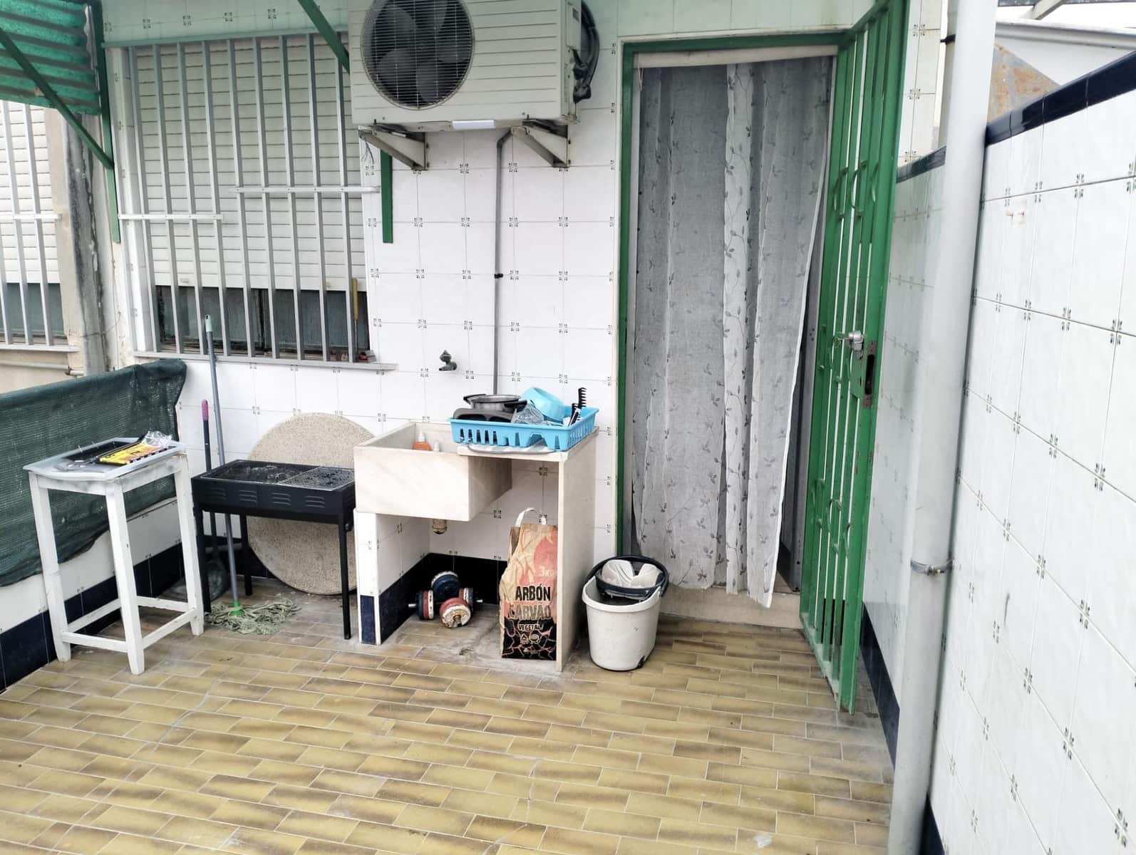 Piso de 4 habitaciones en Alfafar en venta - 160.000 € (Ref: 9428028)