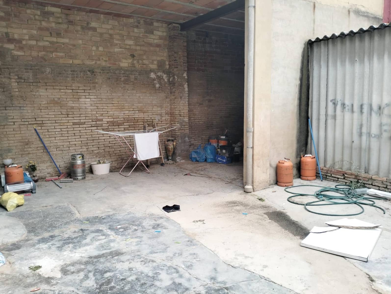 6 slaapkamer Huis te koop in Alfafar - € 330.000 (Ref: 9428029)