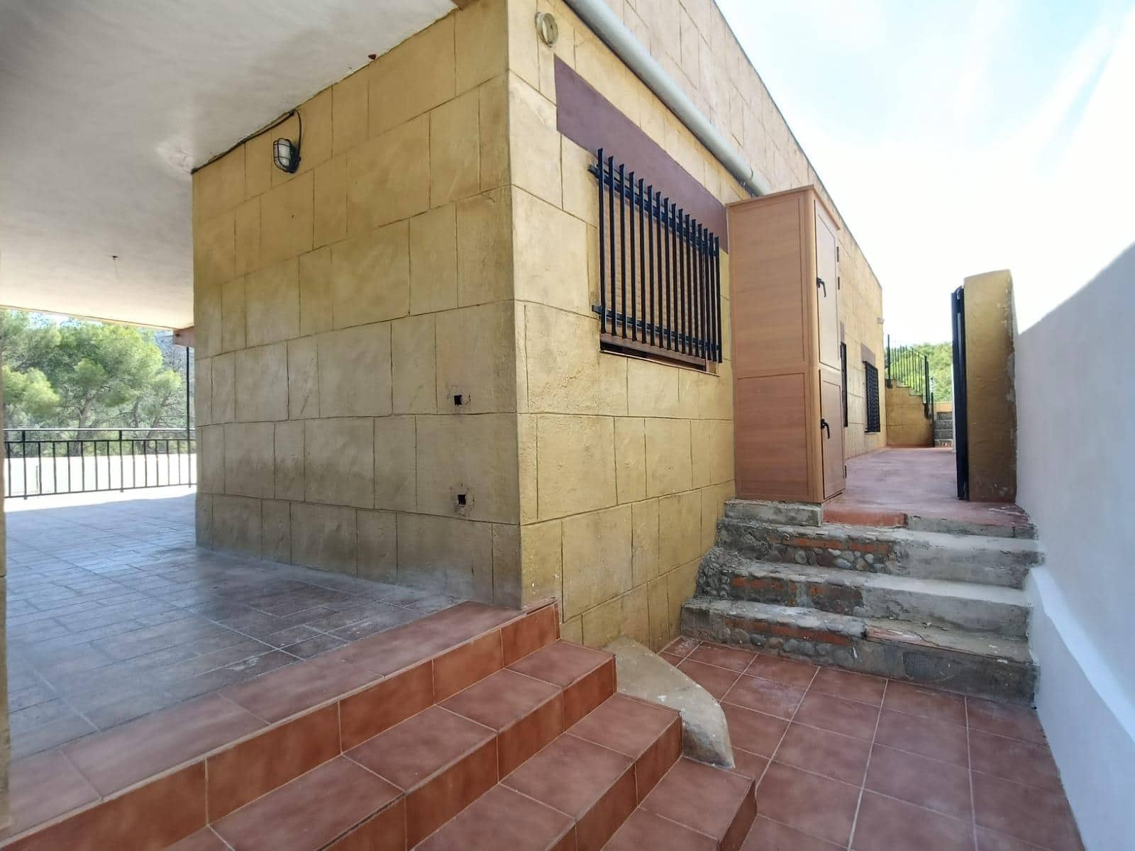 6 sypialnia Willa na sprzedaż w Albalat dels Tarongers z basenem - 265 000 € (Ref: 9428033)