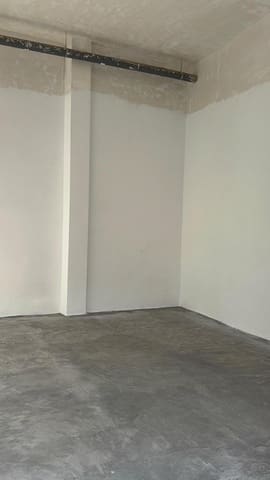 Kaupallinen myytävänä paikassa Silla - 250 000 € (Ref: 9428035)