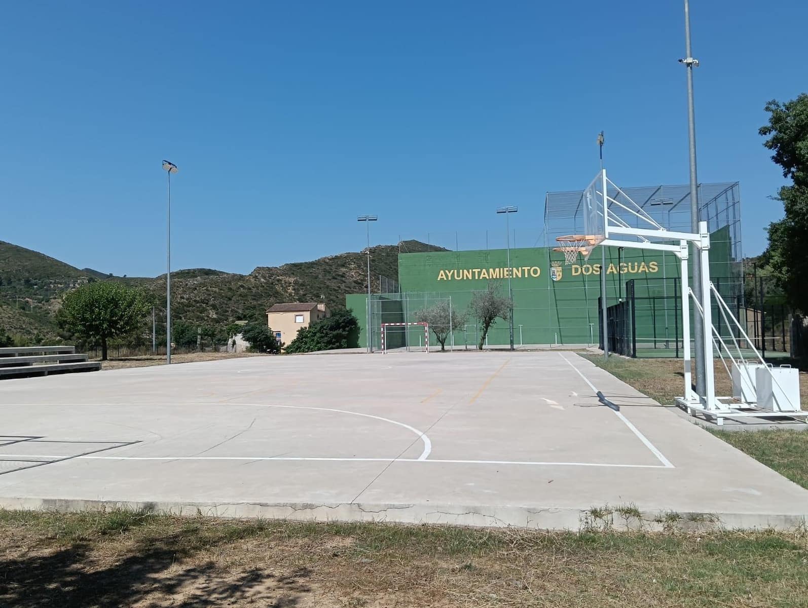 5 sypialnia Dom na sprzedaż w Dos Aguas z garażem - 210 000 € (Ref: 9428041)