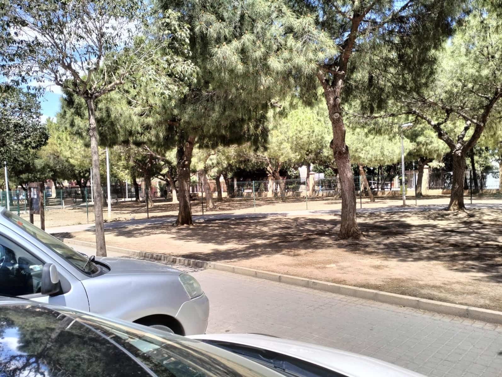 Kaupallinen vuokrattavana paikassa Catarroja - 550 € (Ref: 9428042)