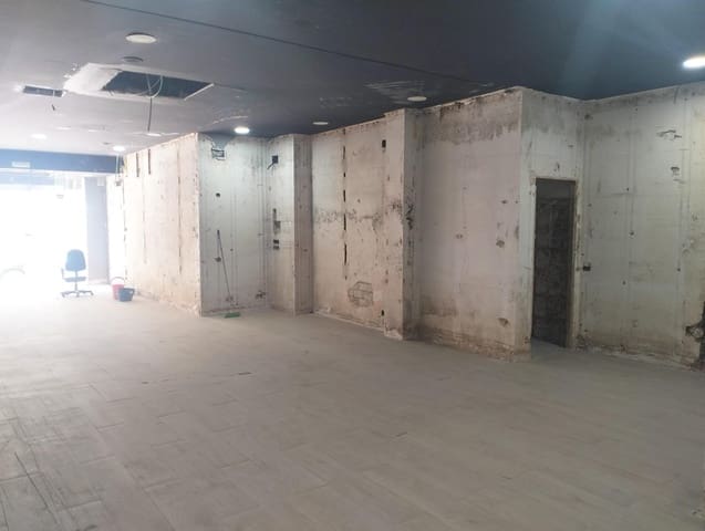 Kaupallinen vuokrattavana paikassa Catarroja - 1 200 € (Ref: 9428043)