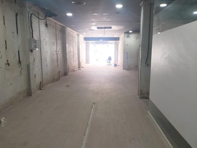 Kaupallinen vuokrattavana paikassa Catarroja - 1 200 € (Ref: 9428043)