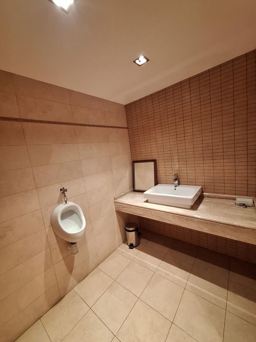 Kaupallinen vuokrattavana paikassa Valencia kaupunki - 2 800 € (Ref: 9428046)