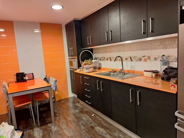 Kaupallinen vuokrattavana paikassa Campanar, Valencia kaupunki - 2 800 € (Ref: 9428046)