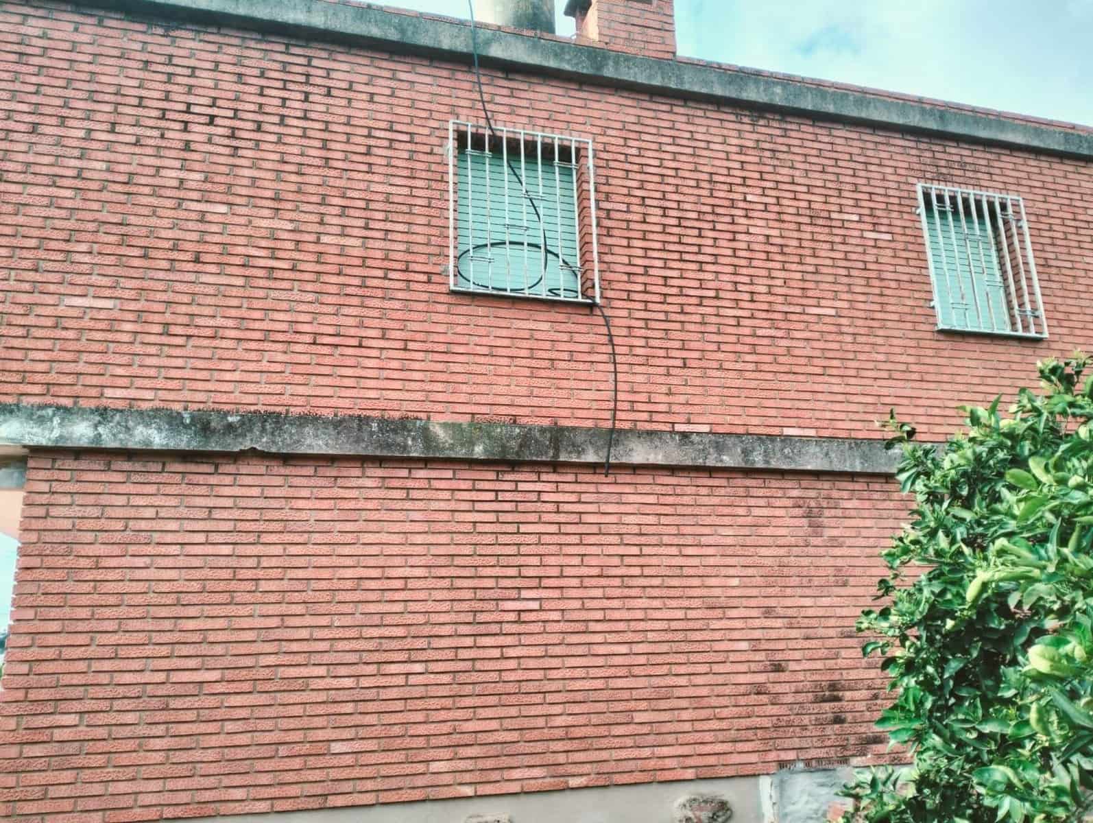 3 sypialnia Willa na sprzedaż w Picassent z basenem - 169 000 € (Ref: 9428050)