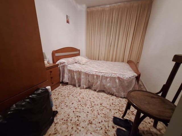 7 sovrum Hus till salu i Requena - 89 000 € (Ref: 9428051)