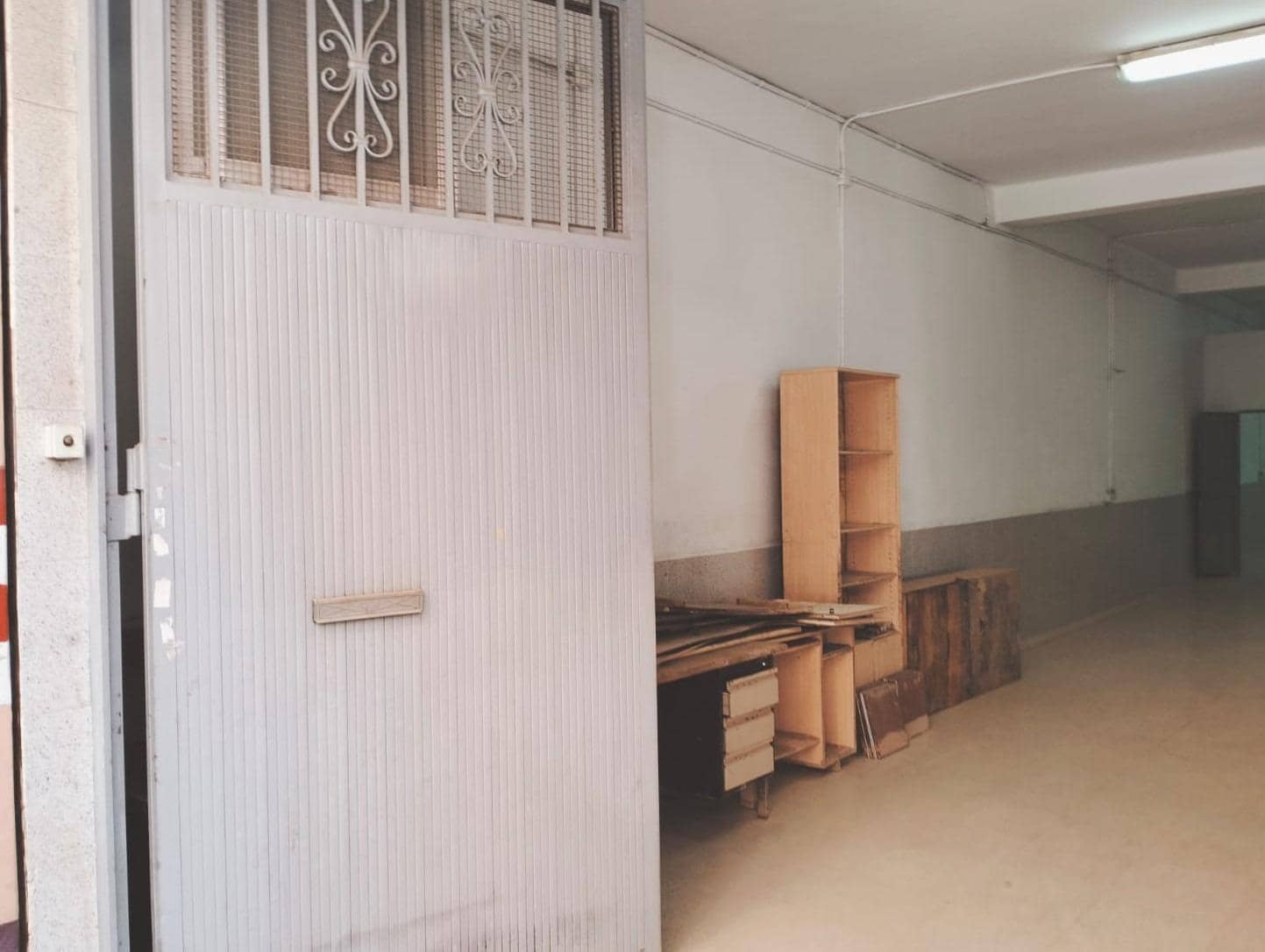 Commercial for sale in Benetusser - € 75,000 (Ref: 9428052)