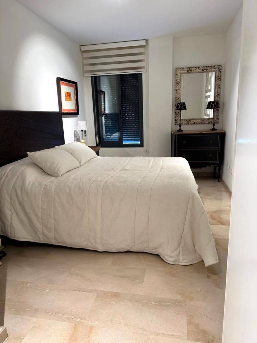 2 sovrum Lägenhet att hyra i Valencia stad - 1 800 € (Ref: 9431017)