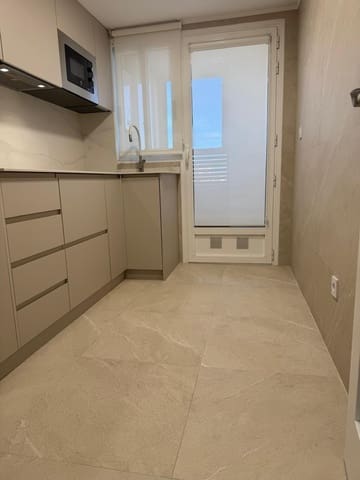 2 sovrum Lägenhet att hyra i La Creu del Grau, Valencia stad - 1 800 € (Ref: 9431017)