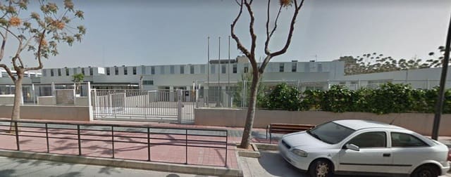 Kaupallinen myytävänä paikassa Albal - 119 900 € (Ref: 9435995)