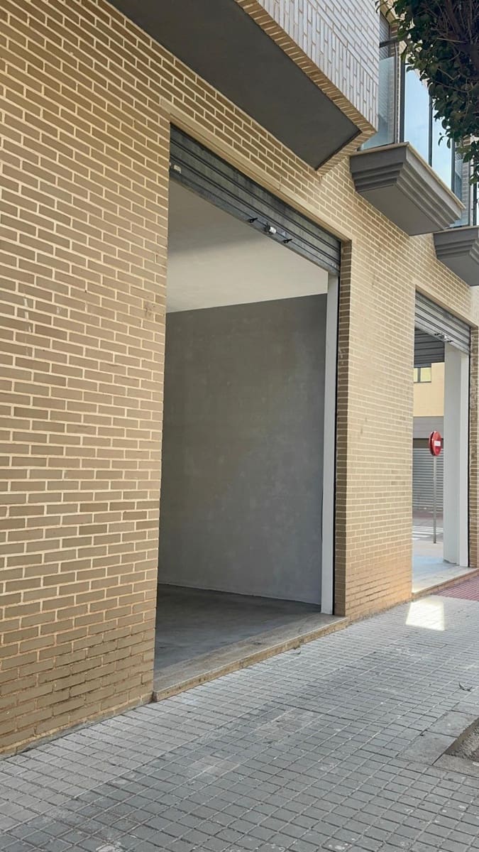 Commercial for rent in Silla - € 1,200 (Ref: 9435996)