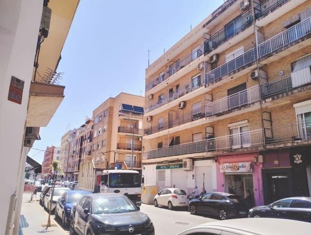 3 bedroom Flat for sale in Benetússer - € 88,000 (Ref: 9435999)