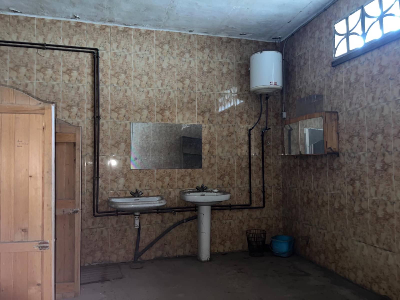 Bedrift til salgs i Sollana - € 1 200 000 (Ref: 9436003)