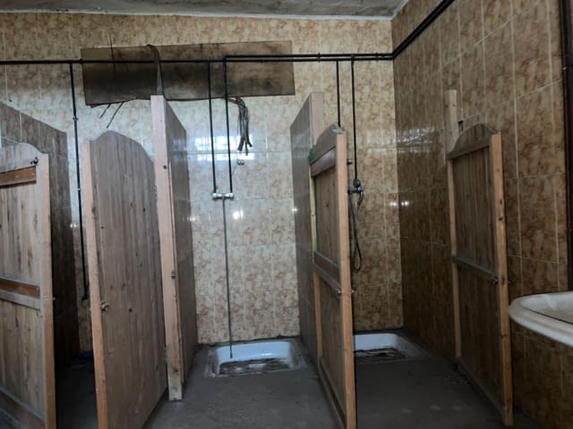 Bedrift til salgs i Sollana - € 1 200 000 (Ref: 9436003)