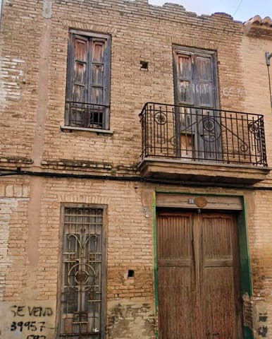 4 bedroom Townhouse for sale in Sedaví - € 275,000 (Ref: 9450448)