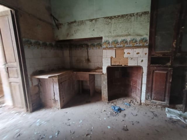 3 bedroom Townhouse for sale in Massanassa - € 270,000 (Ref: 9452297)