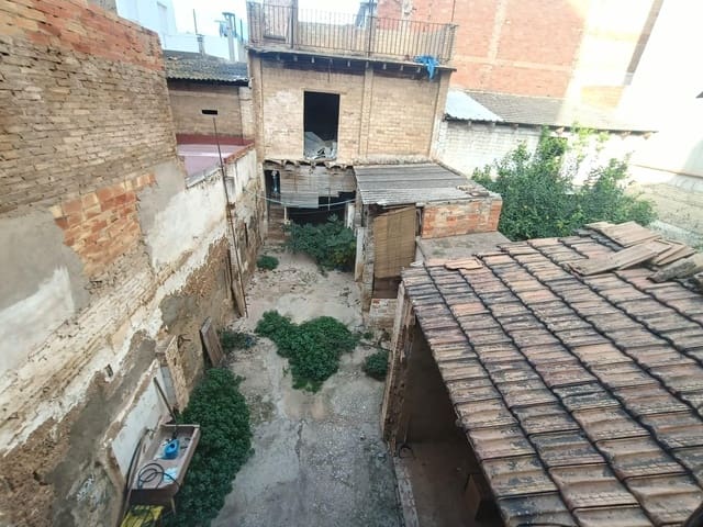 3 bedroom Townhouse for sale in Massanassa - € 270,000 (Ref: 9452297)