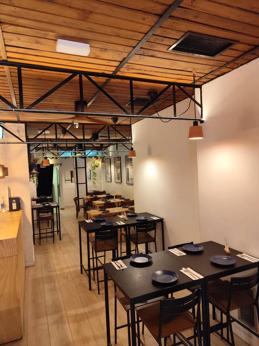 Erhverv til salg i Valencia by - € 132.900 (Ref: 9481290)